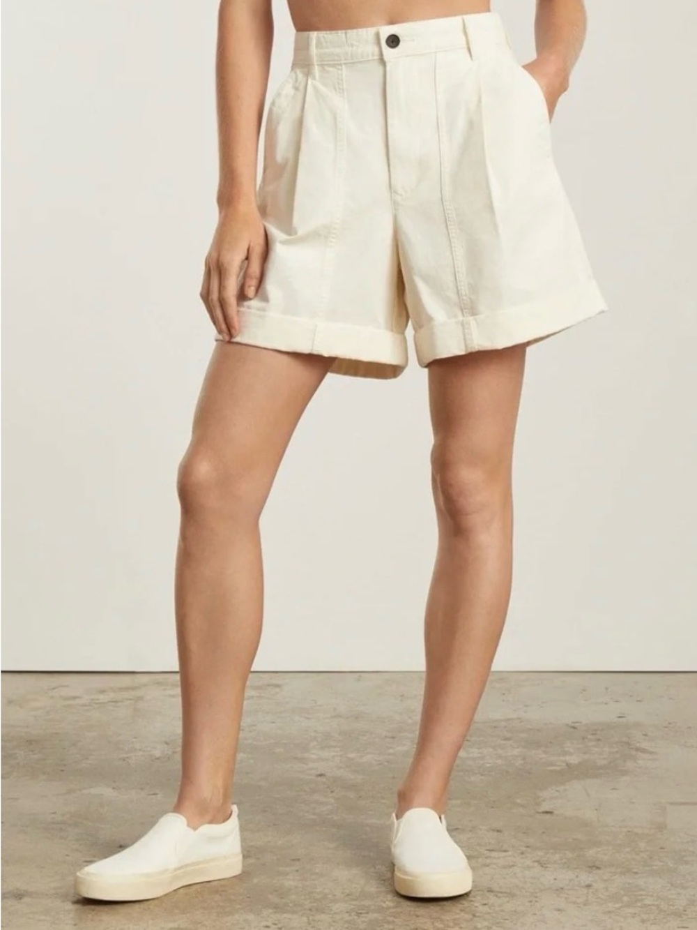 NWT - Everlane Women’s Tourist Shorts in Canvas - Size 10